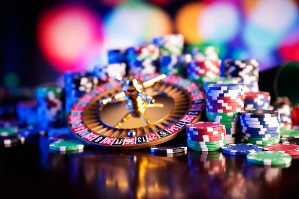 Live Sic Bo gameplay with dealer